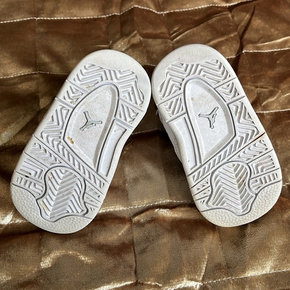 Jordan 4 Pure Money - Picture 9 of 9